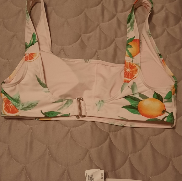 2 piece bikini - Picture 4 of 5